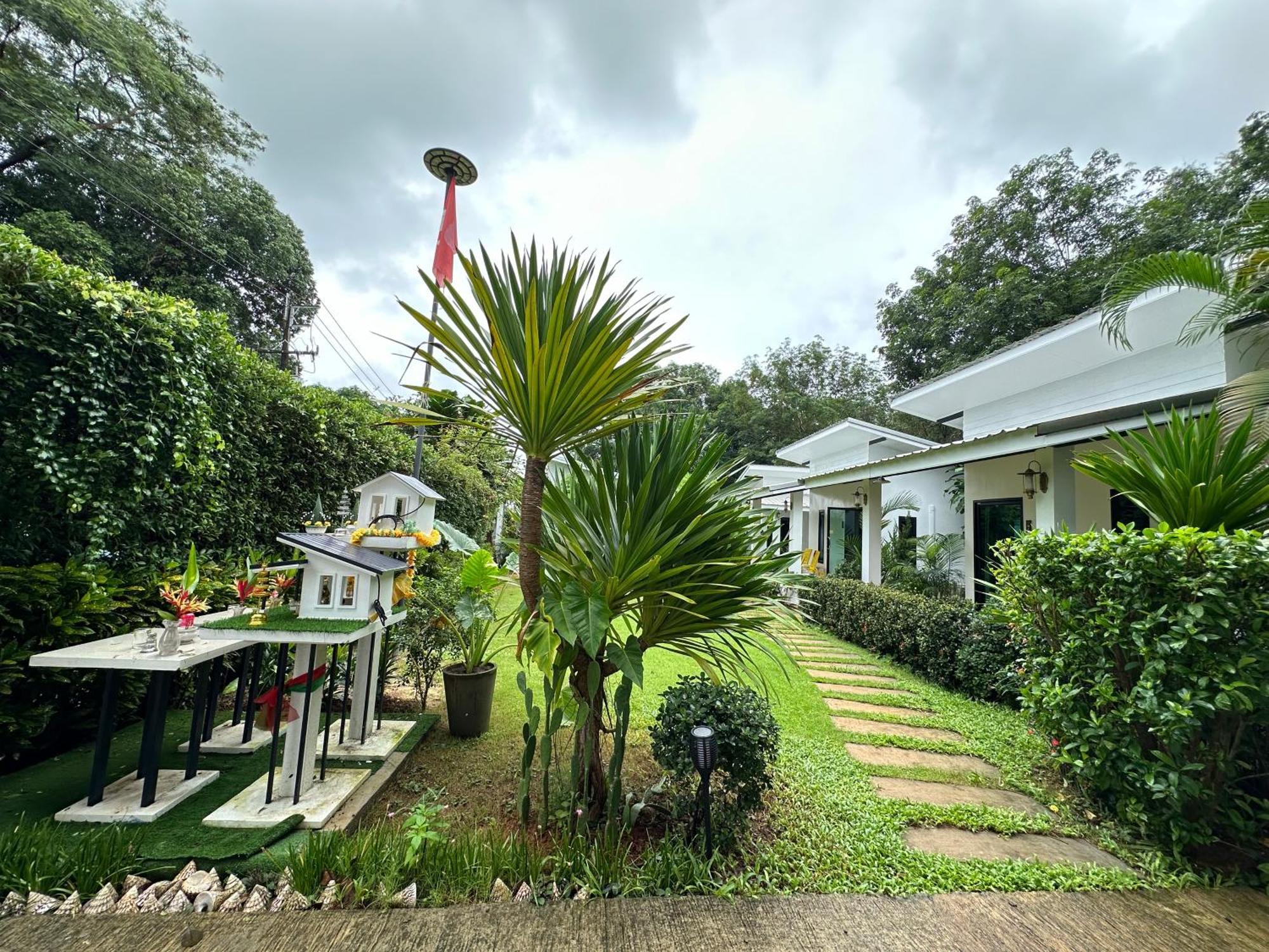 Hanoii House Koh Mak Bilik gambar
