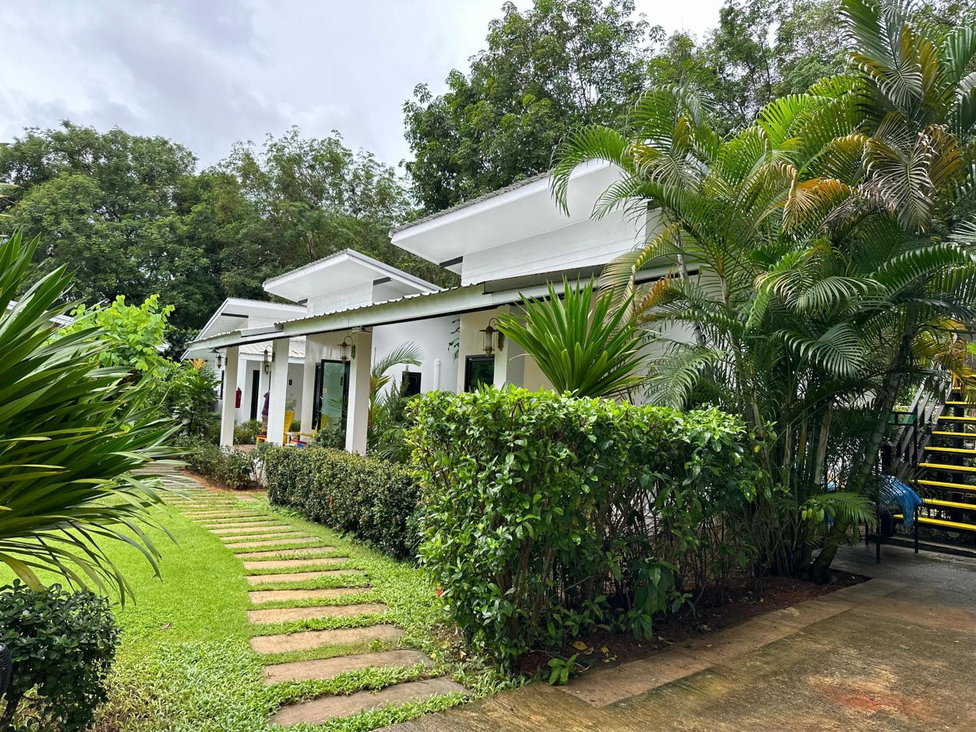 Hanoii House Koh Mak Bilik gambar